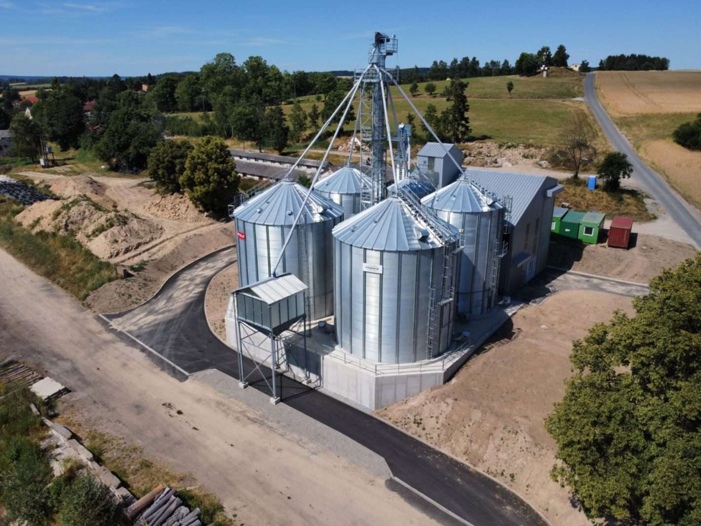 Skladovací sila na obilí MYSILO, pozinkování 600 g/m2. ZD „Kalich