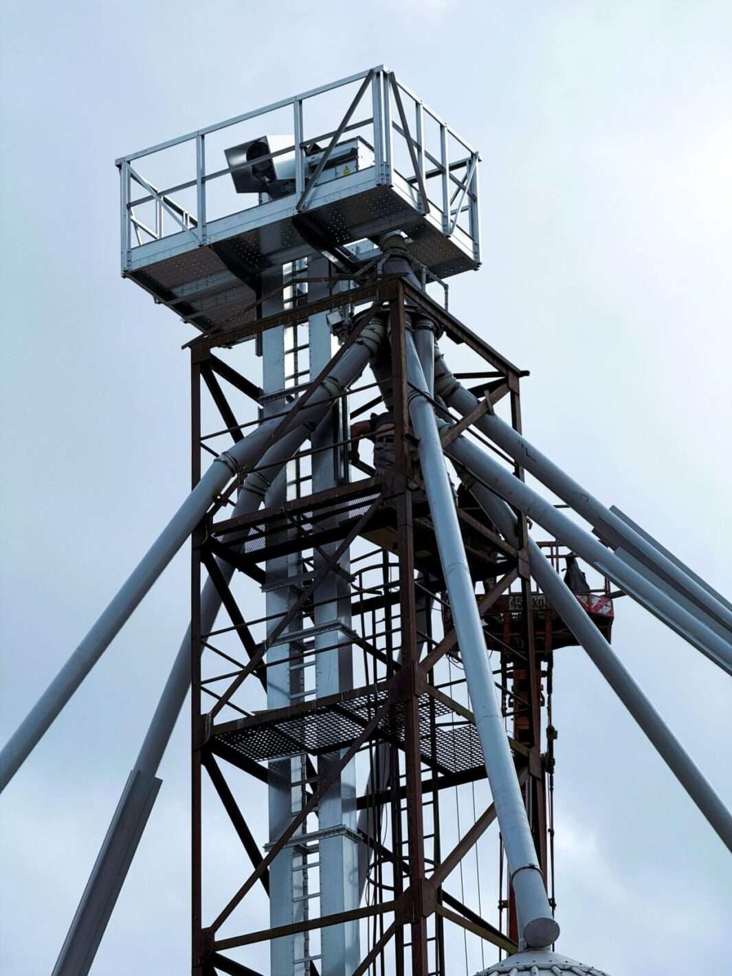 Elevátor E80 – výška 21,8 m, kapacita 60 t/h